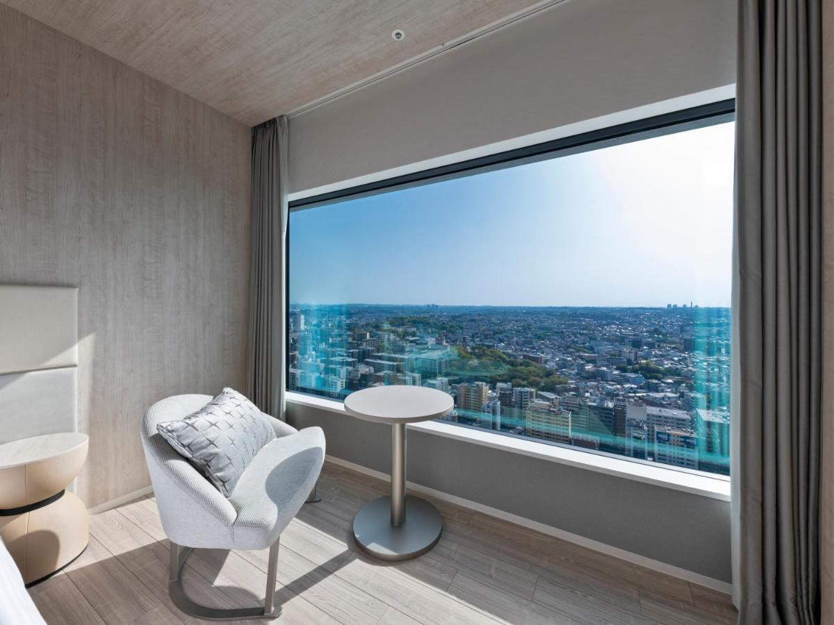 Mitsui Garden Hotel Yokohama Minatomirai Premier Εξωτερικό φωτογραφία A room at the hotel