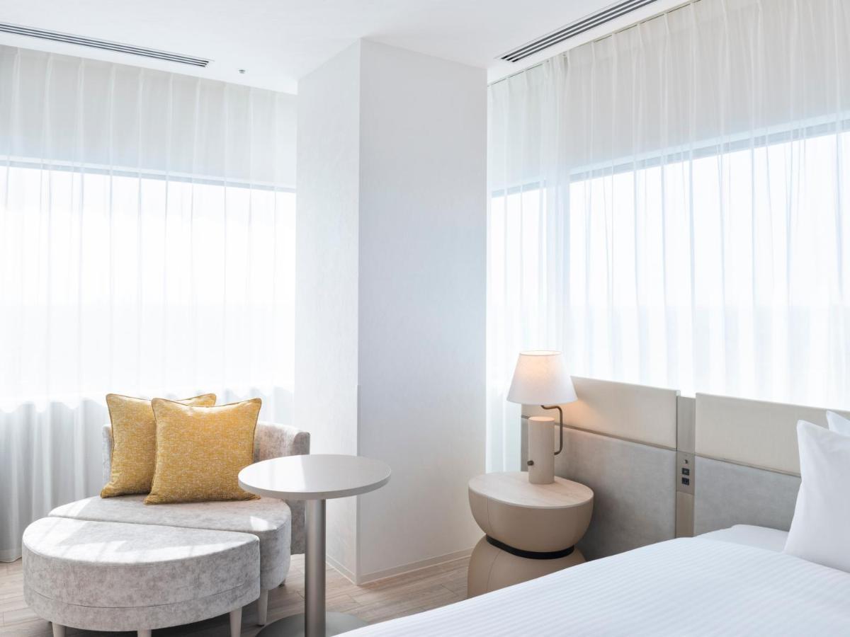 Mitsui Garden Hotel Yokohama Minatomirai Premier Εξωτερικό φωτογραφία A bedroom at the hotel