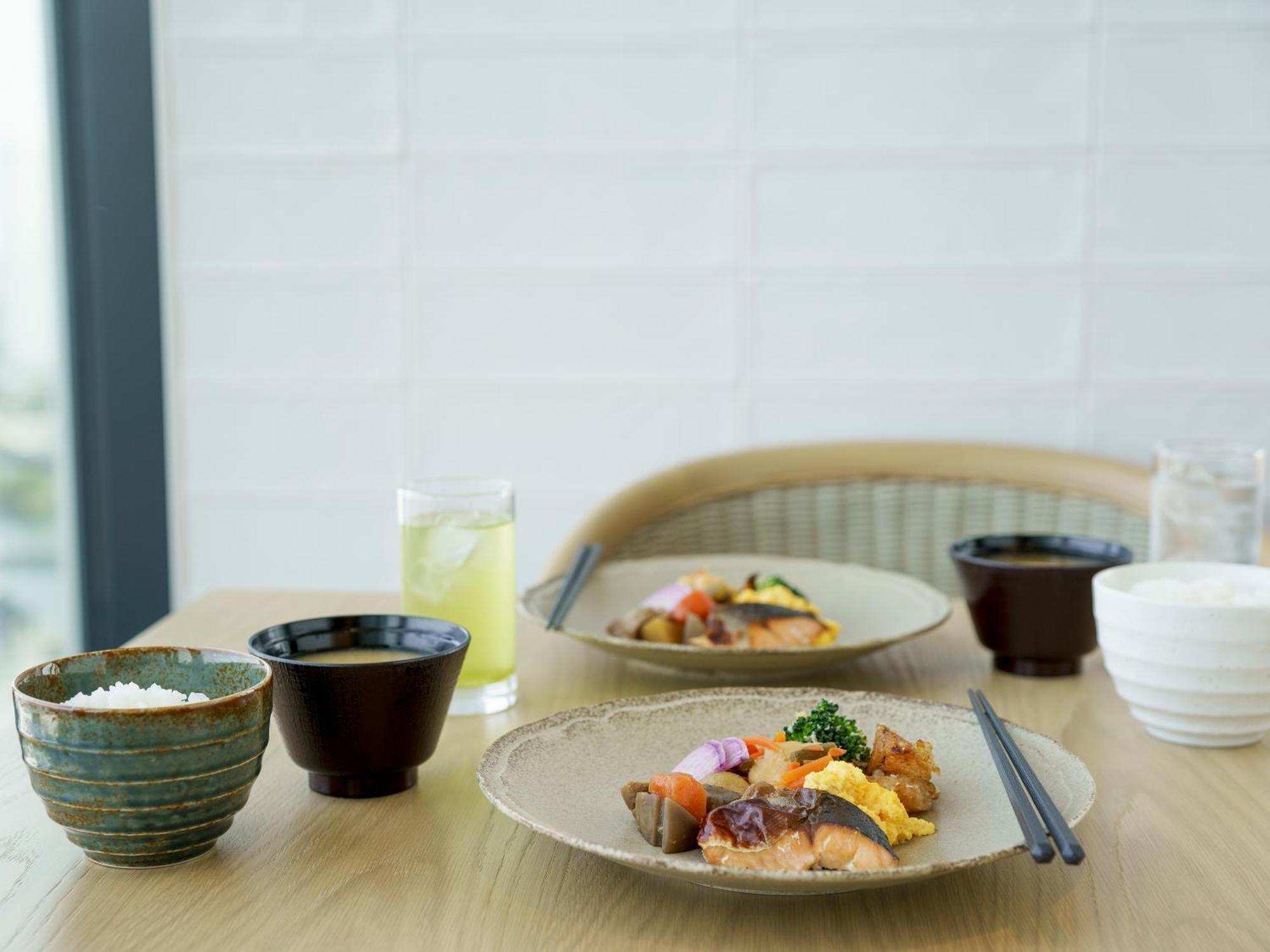 Mitsui Garden Hotel Yokohama Minatomirai Premier Εξωτερικό φωτογραφία A Japanese meal