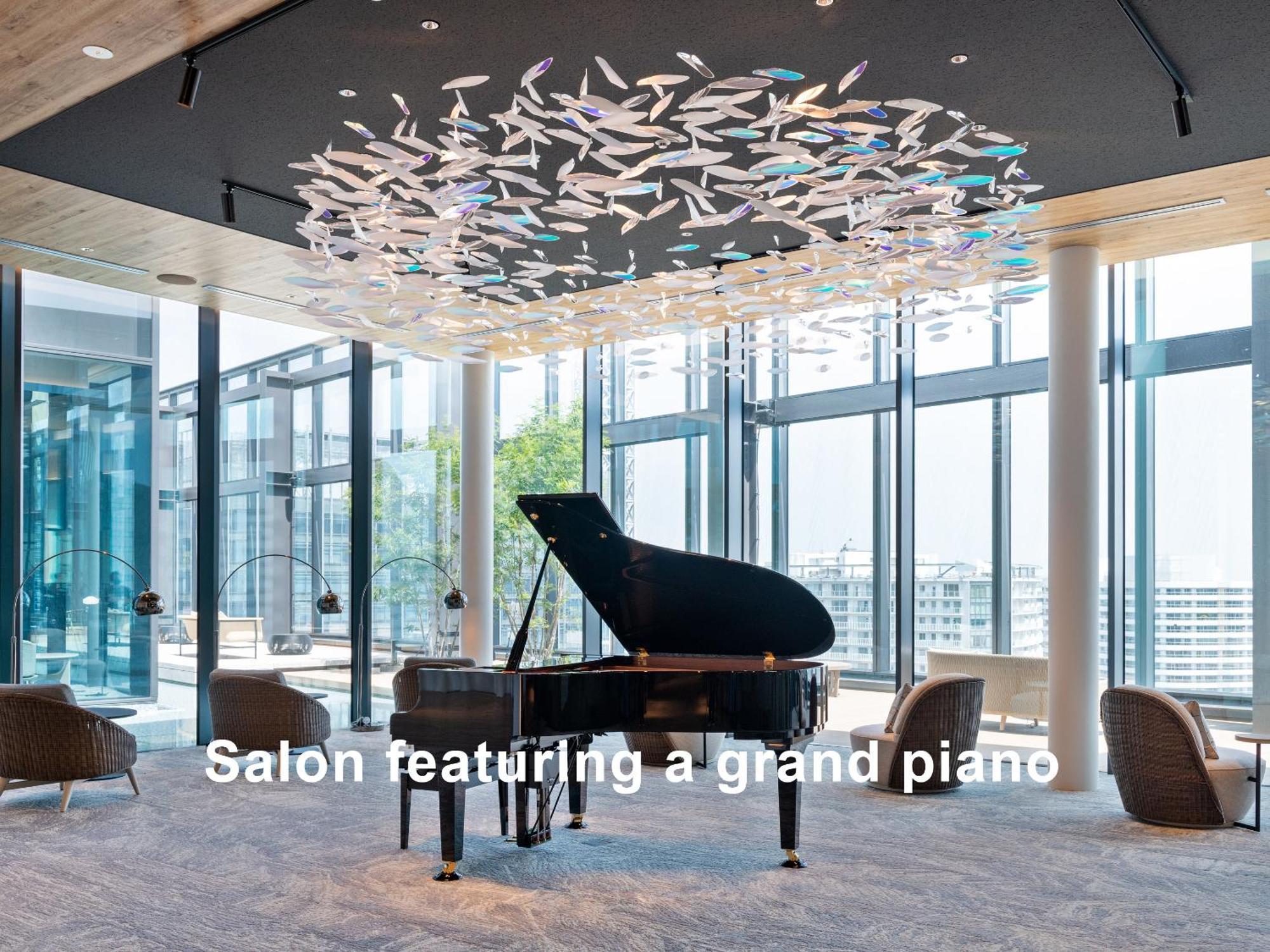 Mitsui Garden Hotel Yokohama Minatomirai Premier Εξωτερικό φωτογραφία Salon featuring a grand piano